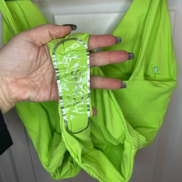 NWT L*Space Katniss One Piece Swimsuit Cucumber sz.S - Picture 5 of 8